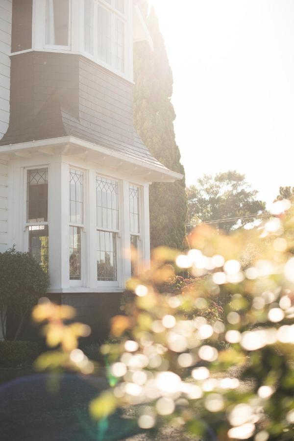 ギズボーン Cedar House Bed & Breakfast エクステリア 写真