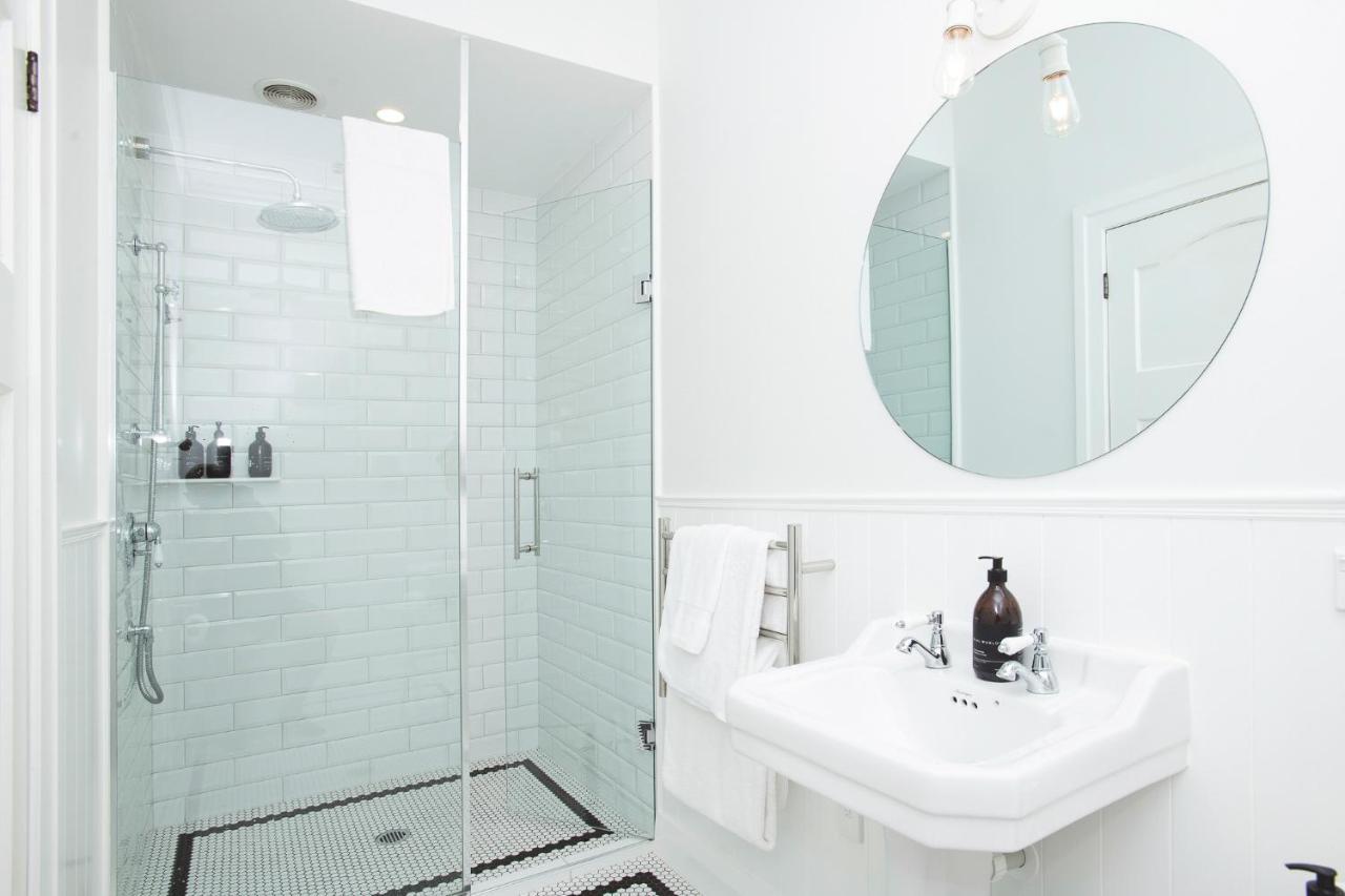 ギズボーン Cedar House Bed & Breakfast エクステリア 写真
