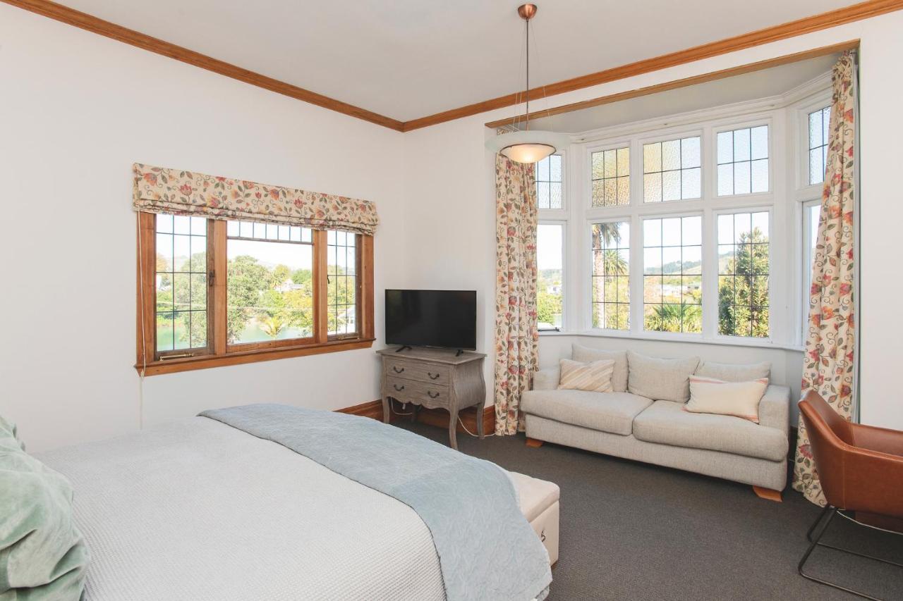 ギズボーン Cedar House Bed & Breakfast エクステリア 写真