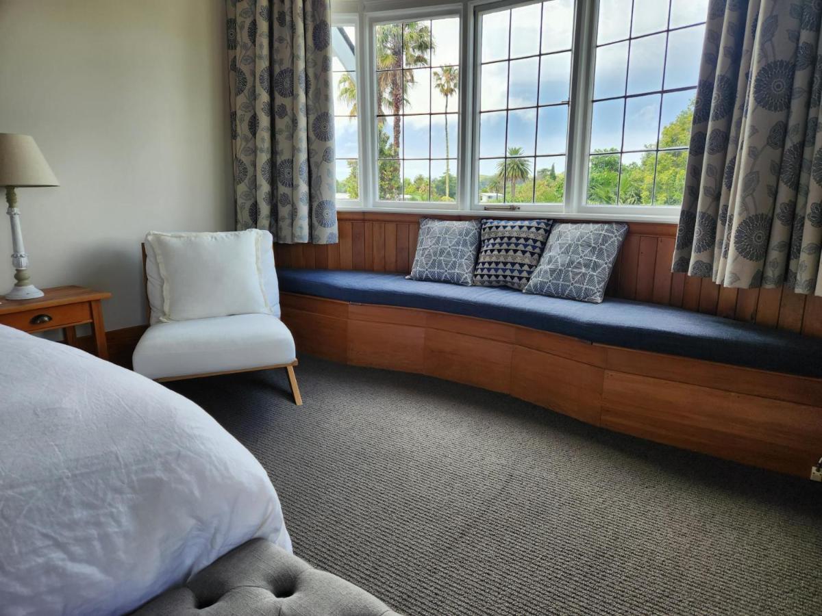 ギズボーン Cedar House Bed & Breakfast エクステリア 写真