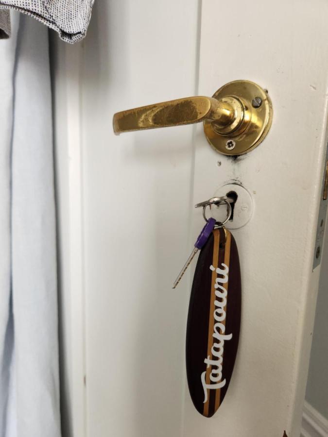 ギズボーン Cedar House Bed & Breakfast エクステリア 写真