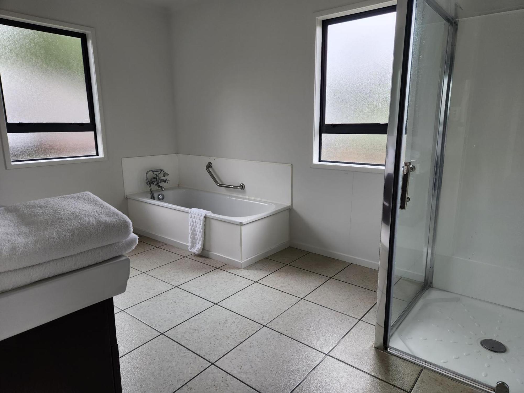 ギズボーン Cedar House Bed & Breakfast エクステリア 写真