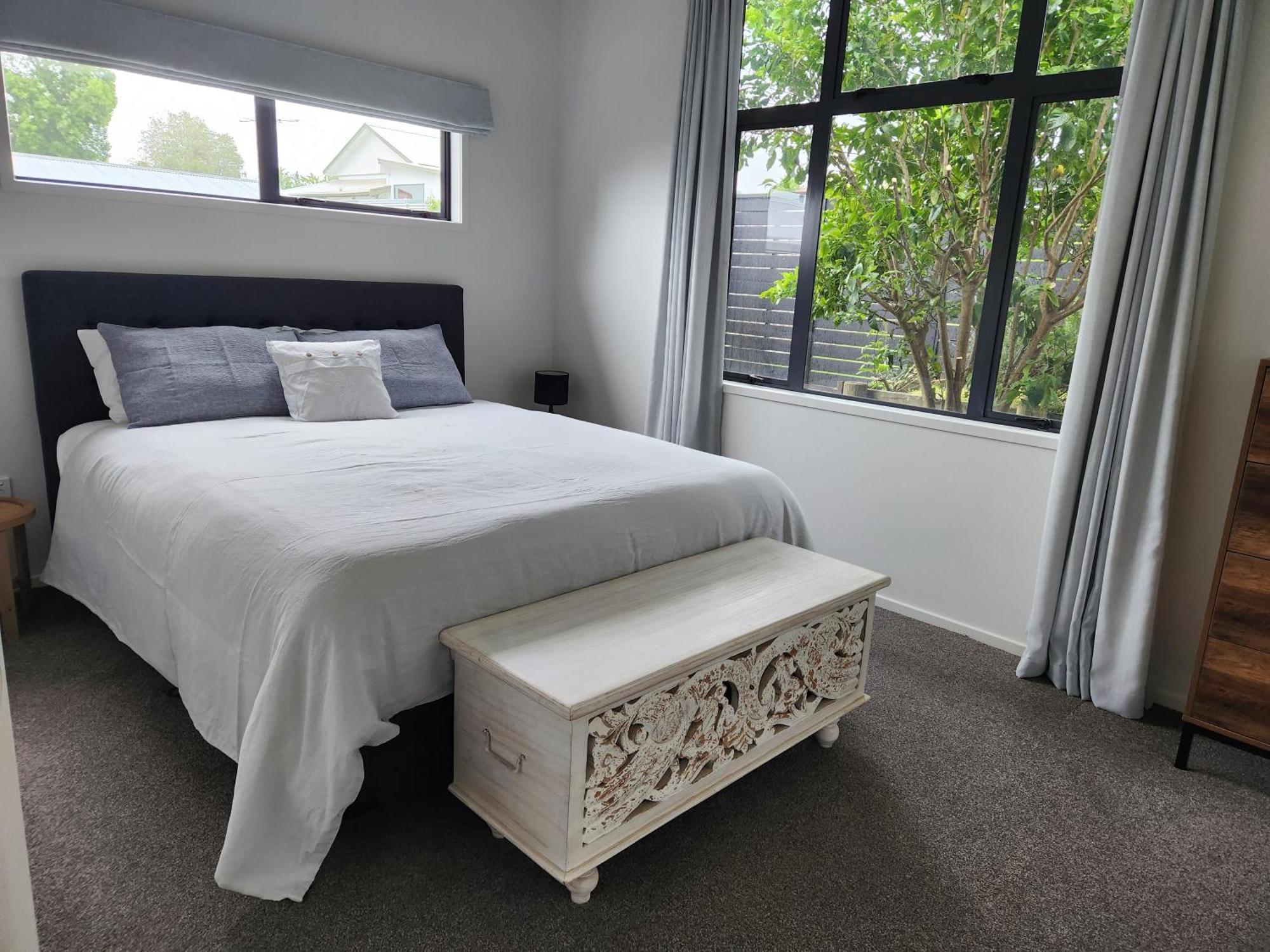 ギズボーン Cedar House Bed & Breakfast エクステリア 写真
